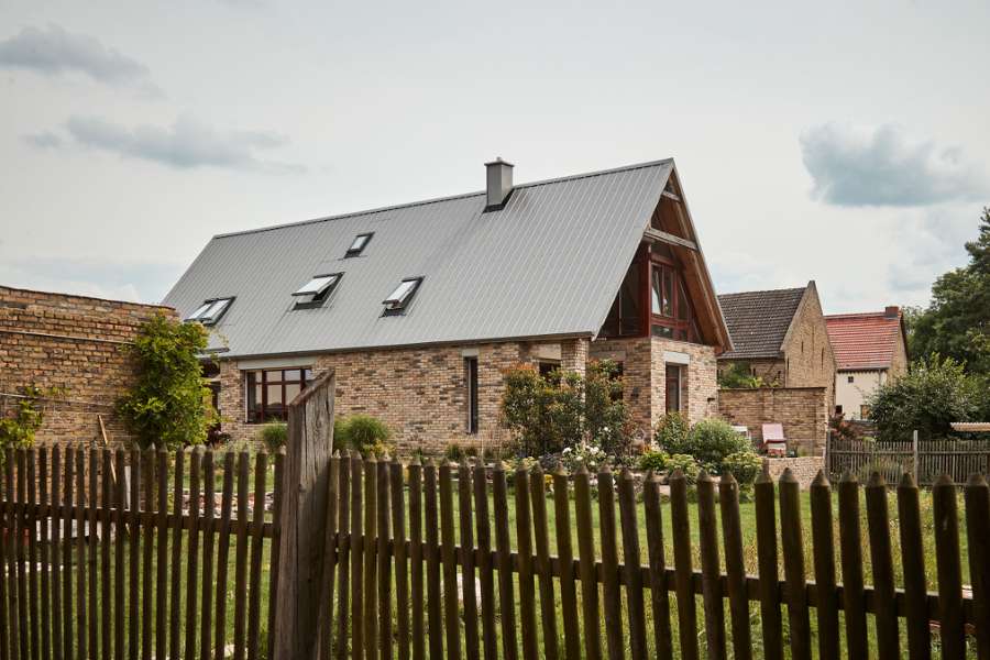 Berliner Architekt wählt Stahlprofile für eigenes Architektenhaus, Am Fischerkietz 6a, 14974 Ludwigsfelde